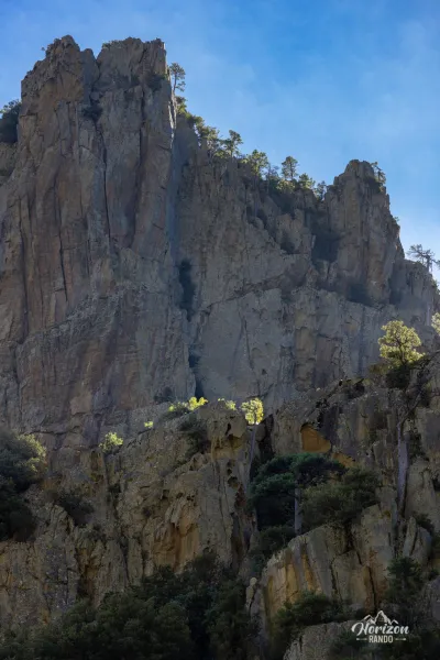 Granite cliffs of the Tavignano gorges Granite cliffs of the Tavignano gorges