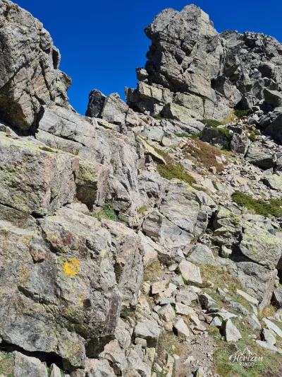 Path below the summit Path below the summit
