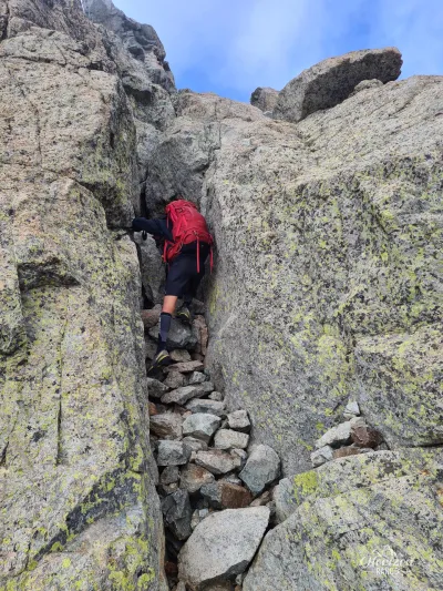 Tricky stretches as you approach the summit Tricky stretches as you approach the summit