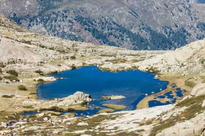 Lac de l'Oriente from the path to Monte Rotondo Lac de l'Oriente from the path to Monte Rotondo