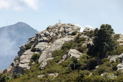 Croix sommitale du Mont Castellare