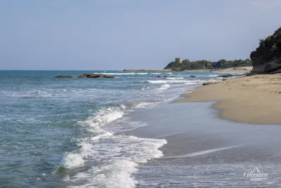 Plage de Tallone et Tour de Diane