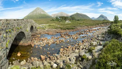 Panorama depuis le pont en pierre de Sligachan