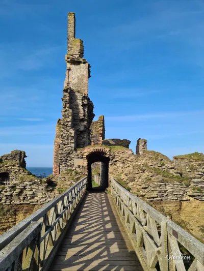 Ruins of Castle Sinclair Ruins of Castle Sinclair