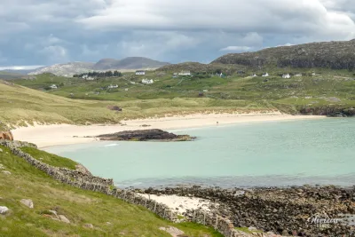 Plage et hameau de Polin
