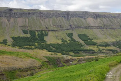 Hike to Strútsfoss Hike to Strútsfoss