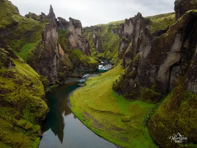 Canyon de Fjadrárgljúfur (vue drone)