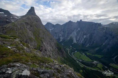 Romsdalshornet (1,550 m) on the left, the Troll Wall in the center Romsdalshornet (1,550 m) on the left, the Troll Wall in the center