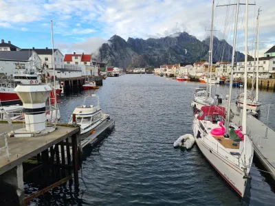 Henningsvær harbor Henningsvær harbor