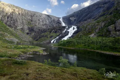 As you get closer to the last waterfall (slightly beyond the GPX route), you will discover this small lake into which it flows. As you get closer to the last waterfall (slightly beyond the GPX route), you will discover this small lake into which it flows.