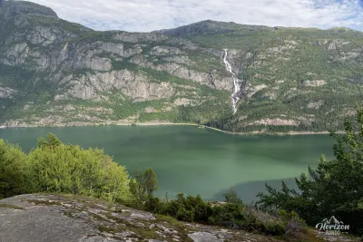 Lake Sandvinsvatnet Lac Sandvinsvatnet