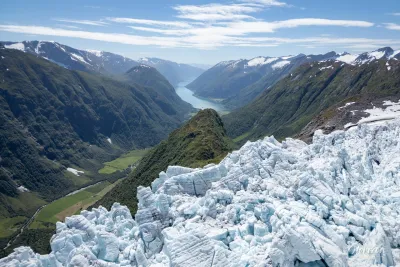 Flatbreen (drone shot) Flatbreen (drone shot)