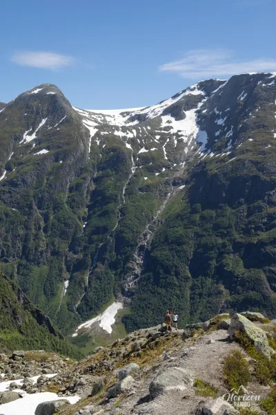 The impressive surrounding peaks The impressive surrounding peaks