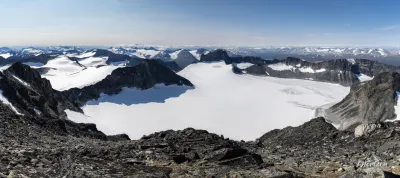 Panorama from the summit of Galdhøpiggen Panorama from the summit of Galdhøpiggen