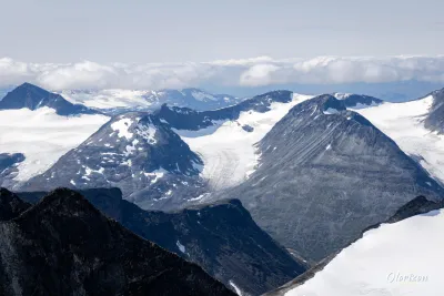 Glaciers as far as the eye can see Glaciers as far as the eye can see