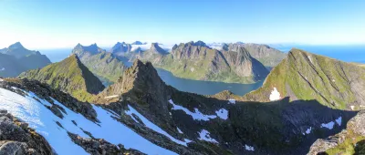 Northern panorama of Moskenesøya Northern panorama of Moskenesøya