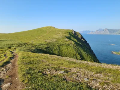 On the plateau, path to the top of Røren On the plateau, path to the top of Røren