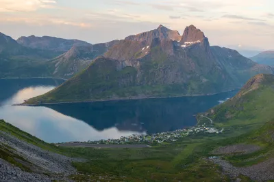 Fjordgård and Ørnfjorden Fjordgård and Ørnfjorden