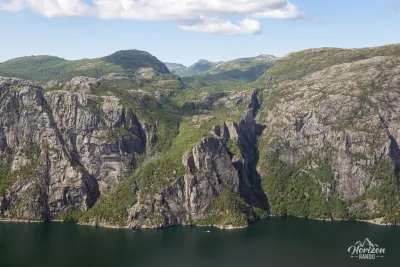 Vertiginous cliffs on the opposite shore Vertiginous cliffs on the opposite shore
