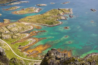 Skokkelvikøyan coast and islets Skokkelvikøyan coast and islets