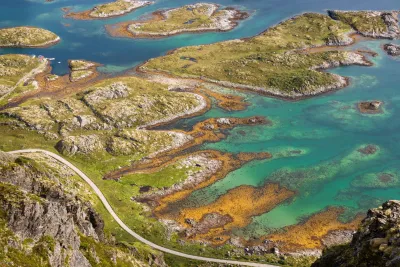 Skokkelvikøyan coast and islets Skokkelvikøyan coast and islets