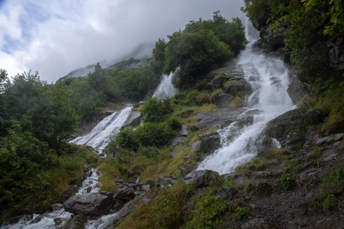 Vinnufossen Hike
