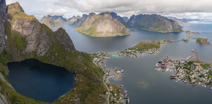 Reinebringen Hike
