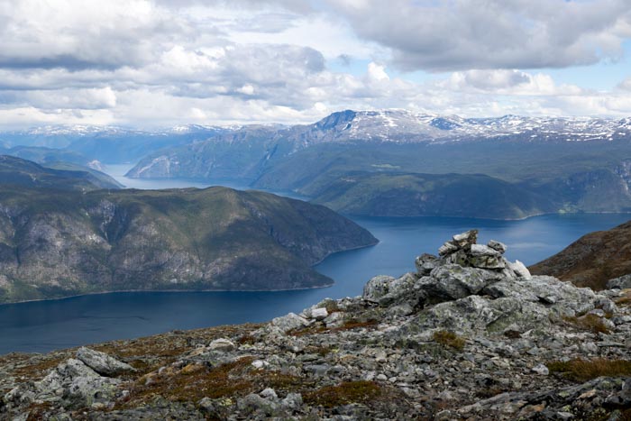 Vidasethovden Hike