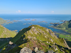 Panorama to the southeast Panorama to the southeast