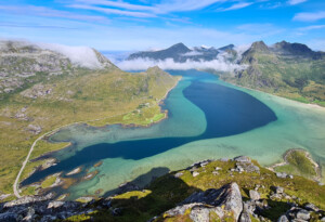 Flakstapollen bay Flakstapollen bay