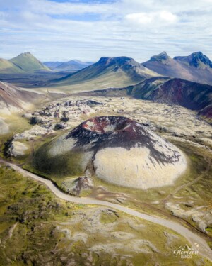Cratère de Stútur (vue drone) Cratère de Stútur (vue drone)