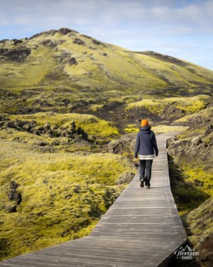 Trail to Tjarnargígur Trail to Tjarnargígur
