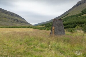 Start of the hike Strútsfoss Start of the hike