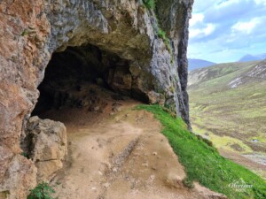 Bones caves Bones caves