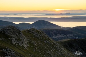 Vue à l'ouest au coucher de soleil Vue à l'ouest au coucher de soleil
