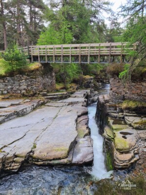 Footbridge leading to the pathway used on the outward journey Footbridge leading to the pathway used on the outward journey