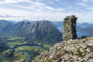 Sommet Akesvarden (1140 m) Sommet Akesvarden (1140 m)