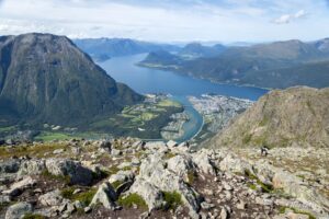 Åndalsnes et son fjord Romsdalfjorden Åndalsnes et son fjord Romsdalfjorden