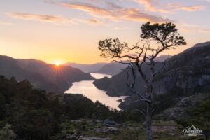 Sunset over Lake Botnevatnet Sunset over Lake Botnevatnet