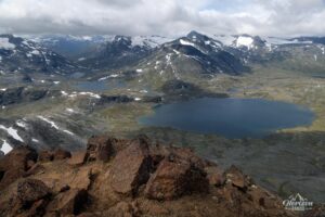 Leirvassbu refuge in the distance Leirvassbu refuge in the distance