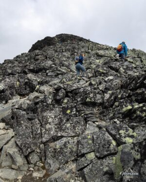 Ascension finale très raide sur blocs Ascension finale sur blocs et très raide
