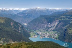 Village de Gaupne et Jostedalsbreen
